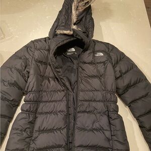 The North Face Women's Charcoal Puffer Coat